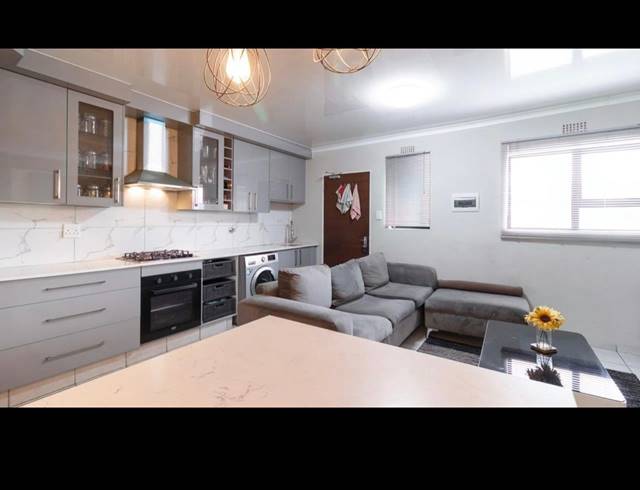 3 BEDROOM APARTMENT FOR SALE IN KENLEAF